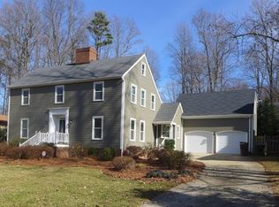 1614 Foxhollow Rd, Greensboro, NC 27410