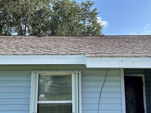2nd image of 2280 SE Trillo St