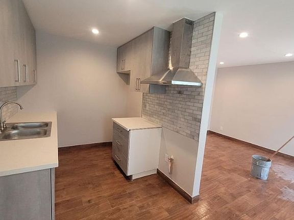 3rd image of 2130 6th Ave #3