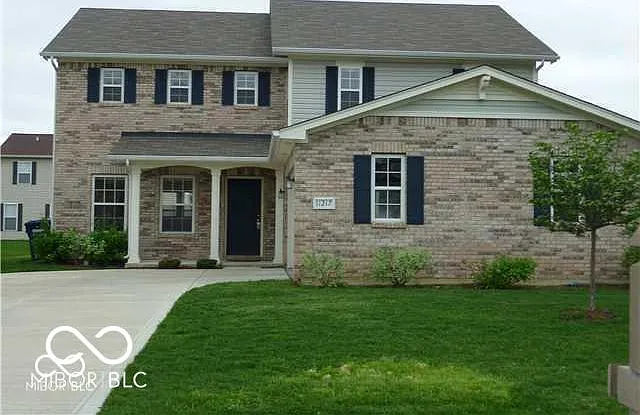 11217 Candice Dr — Photo 1