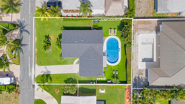 722 SW 28th Ave — Photo 5
