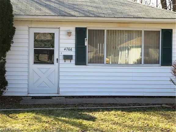 2nd image of 4766 Willowbrook Dr