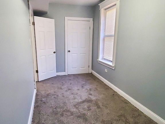 5th image of 2412 S Bell Ave #1