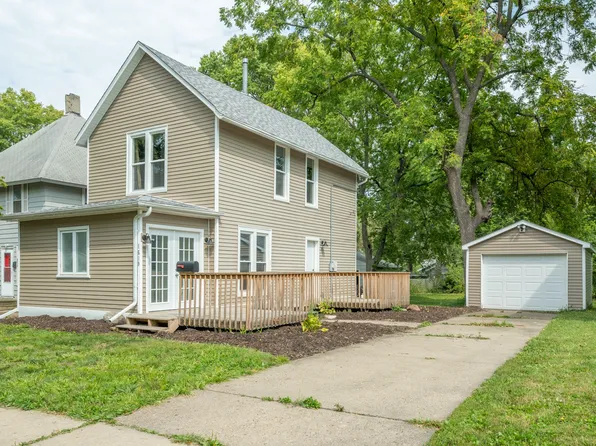 1519 E 13th St, Des Moines, IA 50316