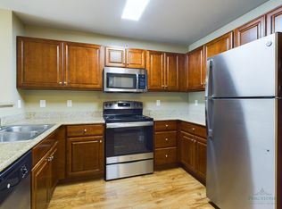5140 Parcstone Ln APT R, Fayetteville, NC 28314