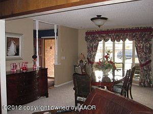 3rd image of 3917 Eaton Dr