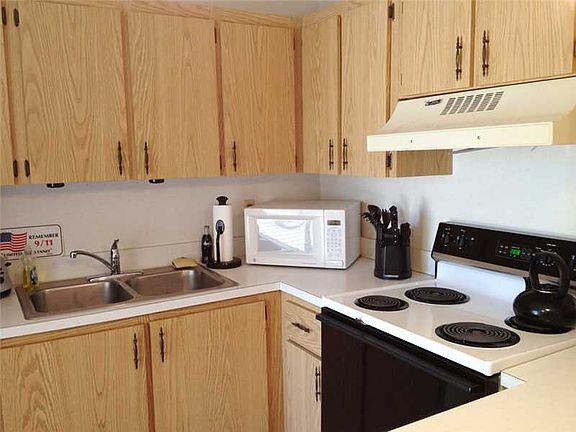 4th image of 1170 6th Ave APT 11B