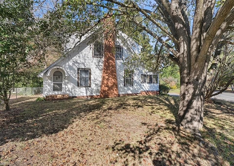 1st image of 405 Richmond Rd