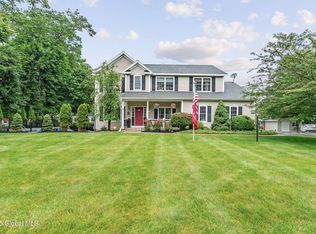 41 Harlau Dr, Glenville, NY 12302