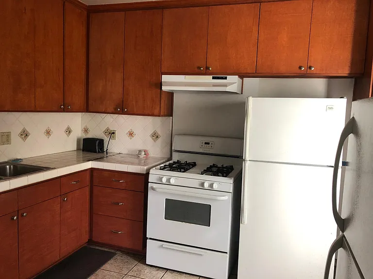 10734 Palms Blvd #4 — Photo 5
