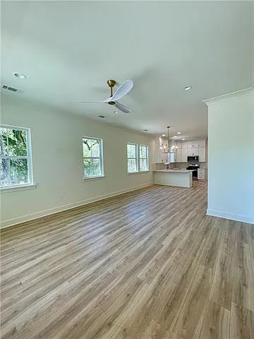 602 Foy St — Photo 5