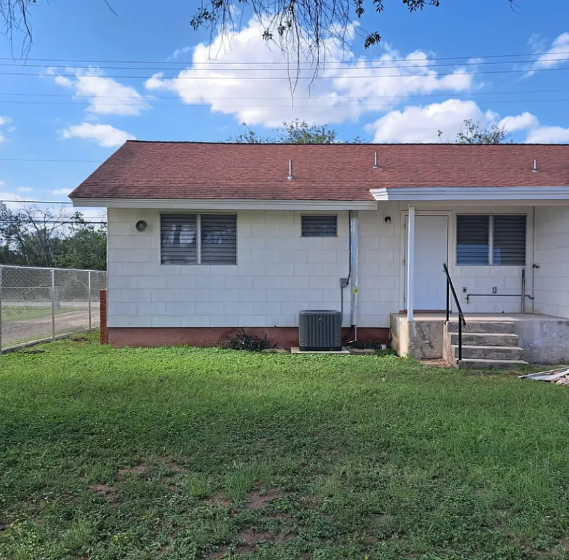 2 bed, 950 sqft, $1,250 — Photo 4