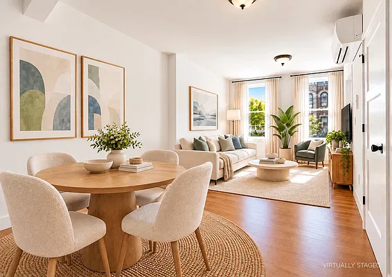 Living room, photo 1