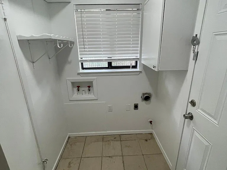 2823 Norwood Ln — Photo 27