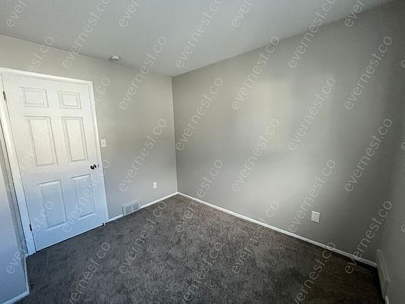 5th image of 19541 Stafford St