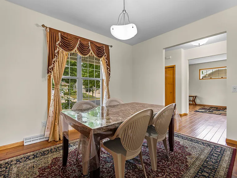 1206 Meadow Sweet Dr — Photo 6