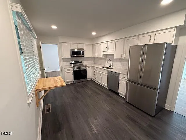 904 Brookwood Dr — Photo 8