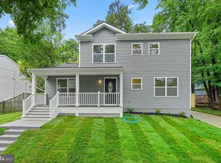 1212 Parrish Dr, Rockville, MD 20851
