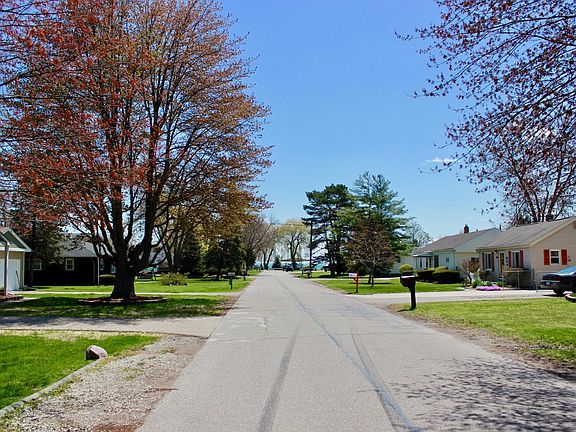 2nd image of 50638 Elsey St
