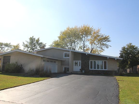2nd image of 12802 Ponderosa Dr
