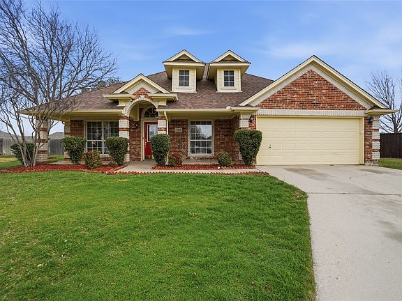 2nd image of 500 Surry Ct