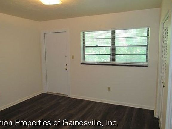 4th image of 4524 NW 23rd Ave APT M
