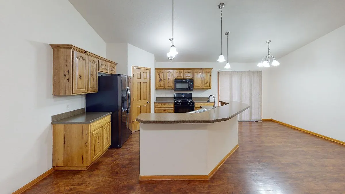 Building Photo - 348 Big Badger Dr