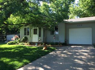 523 E Franklin Ave, Mulvane, KS 67110
