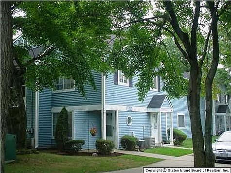 1st image of 856 Rossville Ave