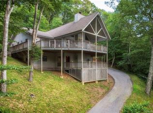 246 McDaris Loop Dr, Mars Hill, NC 28754