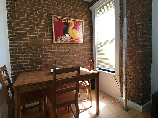 Rented by Oxford Property Group | media 7