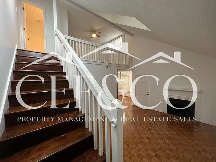 113 Inwood Ct — Photo 14