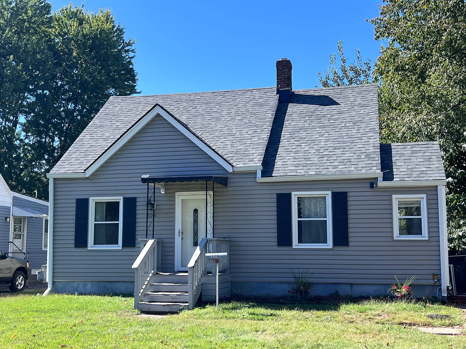 506 Harris Pl — Photo 1