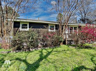 3975 Hilltop Rd SE, Bessemer, AL 35022