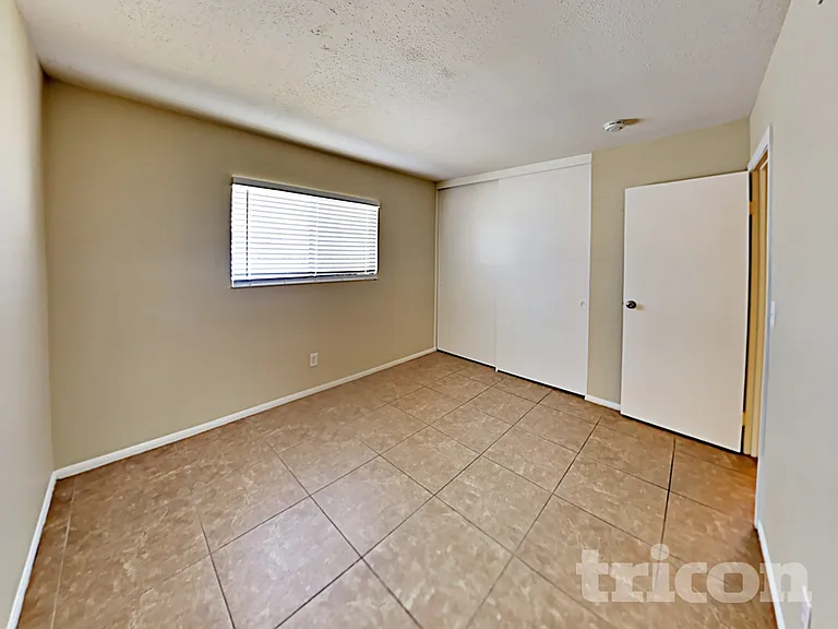 5532 Spencer St — Photo 13