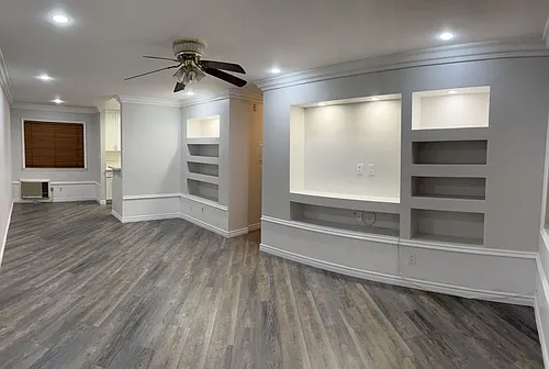 Floor plan 214