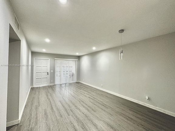 2nd image of 5379 SW 40th Ave APT 202