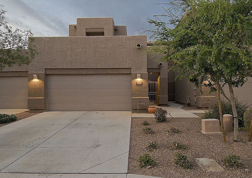 1st image of 1374 W Weatherby Way