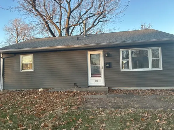 1819 Highland Dr N, Quincy, IL 62301