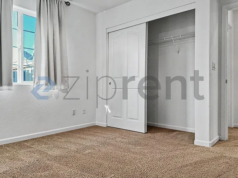 8464 Roseto Rd — Photo 27