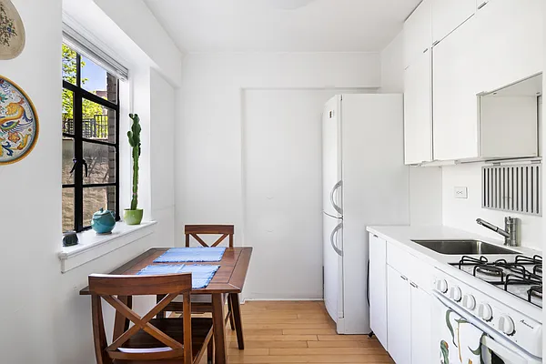 Sold by Compass | media 16