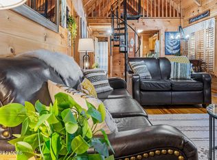 1440 Red Cedar Ln, Sevierville, TN 37876