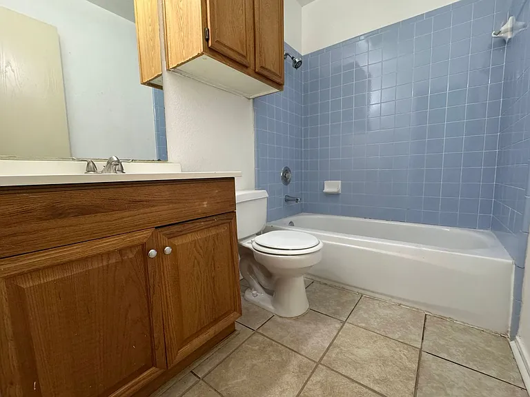 1902 Windward Dr — Photo 8