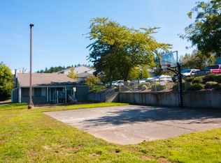 Columbia Crest Townhomes, Troutdale, OR 97060