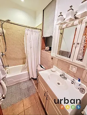 Rented by Urban Pads | media 10