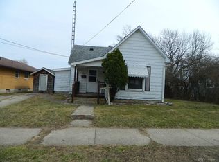 1104 Beacon St, Springfield, OH 45505