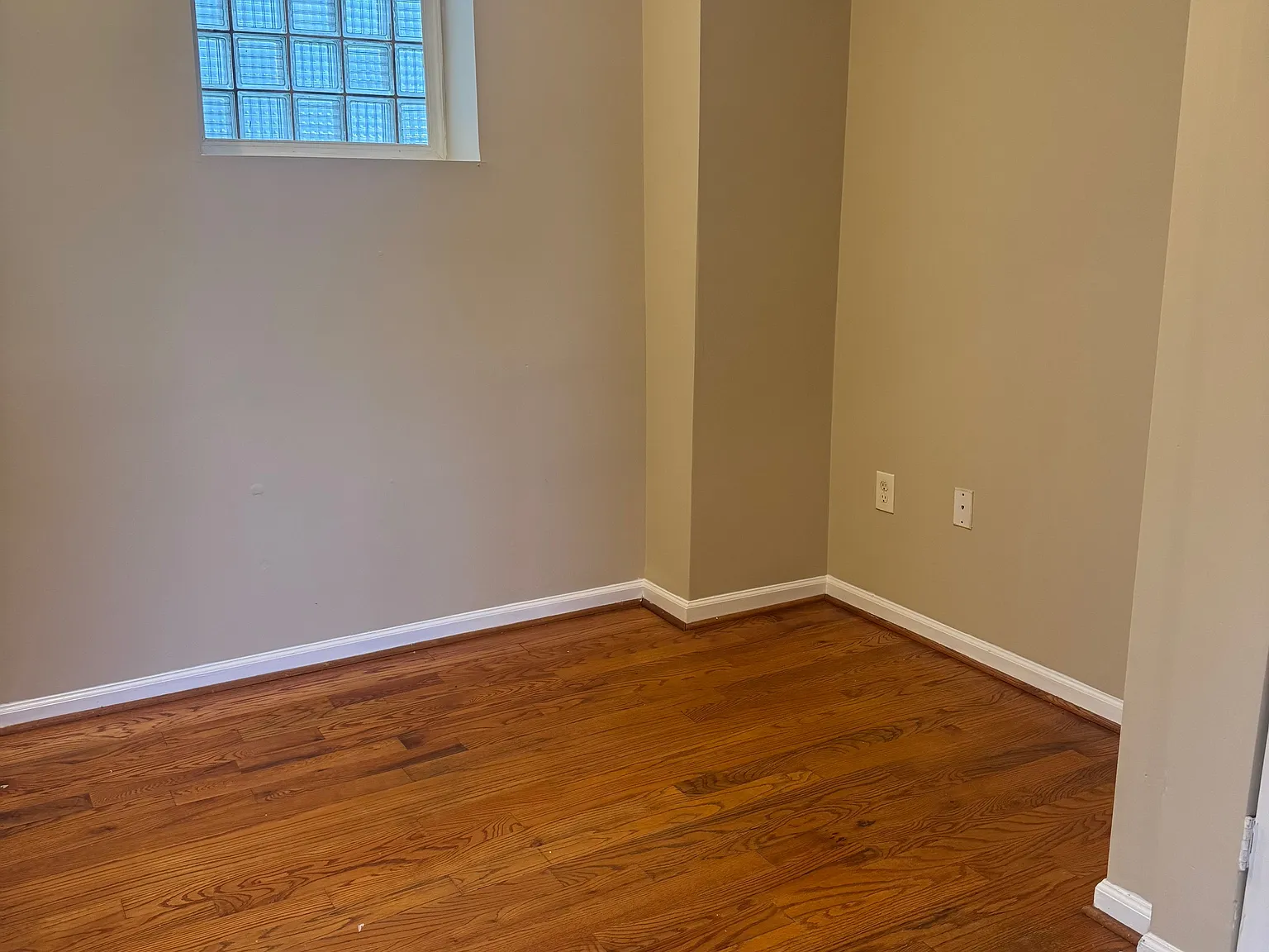 2 bed, 700 sqft, $1,569 — Photo 4