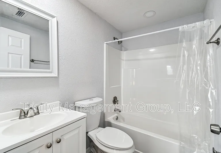 10033 Brunswick Ln #1 — Photo 4