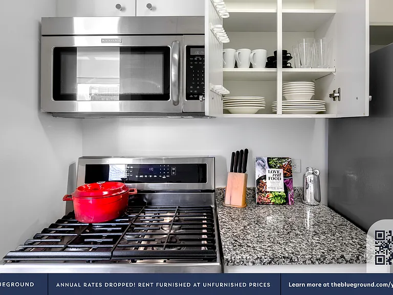 400 Chambers St #28K — Photo 8