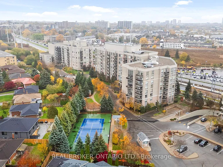 1720 Eglinton Ave E #601 — Photo 32